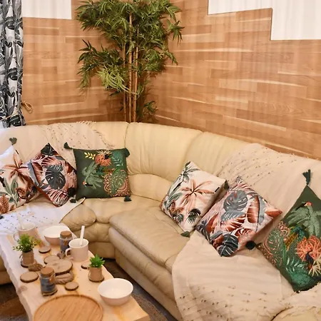 Le Cabanon H24,atypique,cosy,port,plage,wifi,netflix Apartment