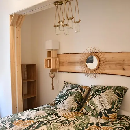 Le Cabanon H24,atypique,cosy,port,plage,wifi,netflix Apartment *