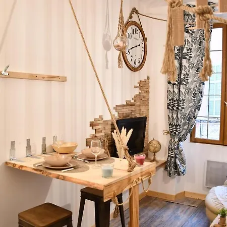 Apartment Le Cabanon H24,atypique,cosy,port,plage,wifi,netflix